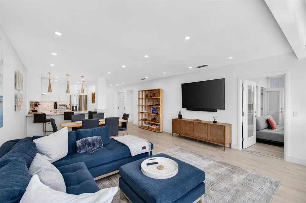 120 OCEAN BOULEVARD #203 Delray Beach, FL 33483