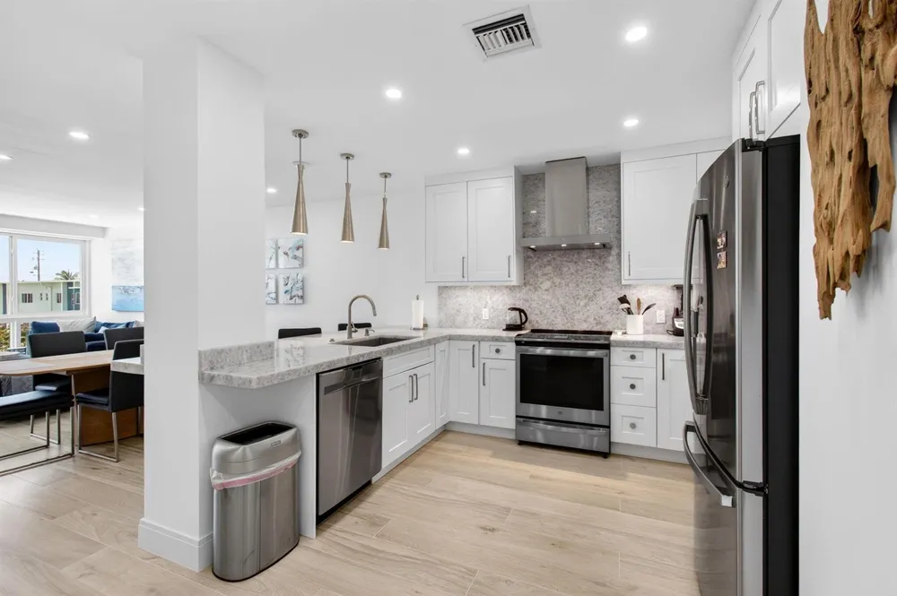 120 OCEAN BOULEVARD #203 Delray Beach, FL 33483