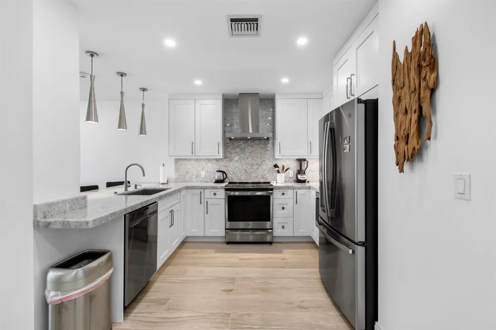 120 OCEAN BOULEVARD #203 Delray Beach, FL 33483
