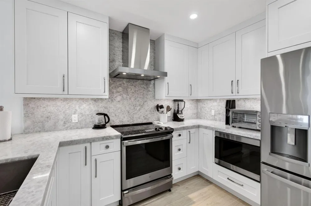 120 OCEAN BOULEVARD #203 Delray Beach, FL 33483