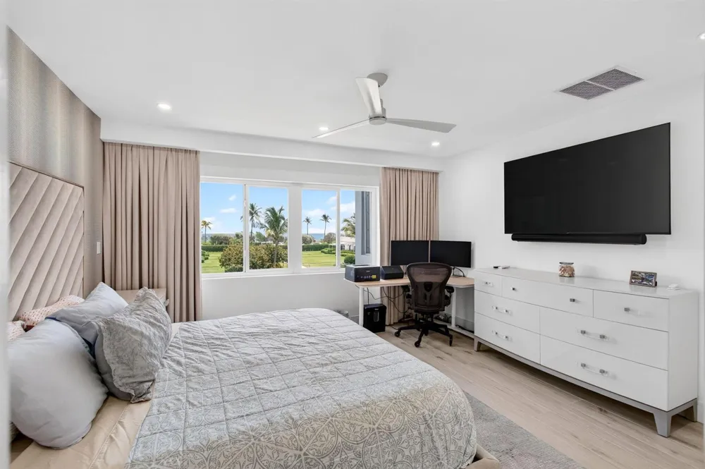 120 OCEAN BOULEVARD #203 Delray Beach, FL 33483