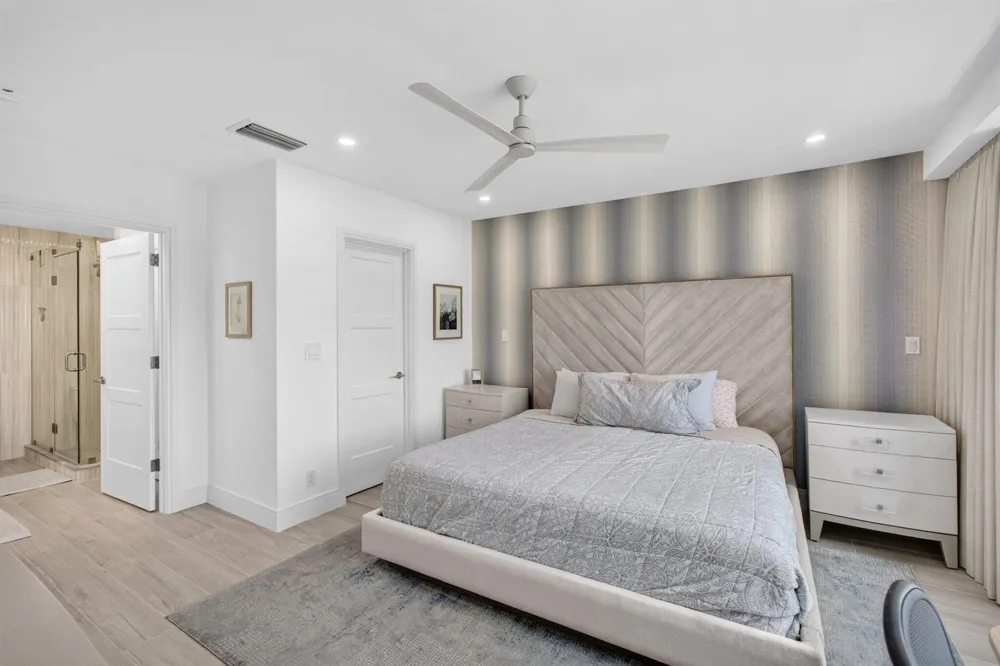 120 OCEAN BOULEVARD #203 Delray Beach, FL 33483