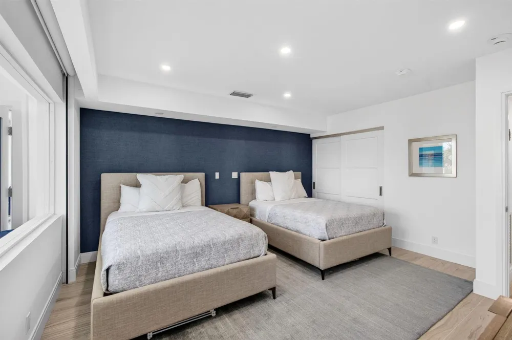 120 OCEAN BOULEVARD #203 Delray Beach, FL 33483