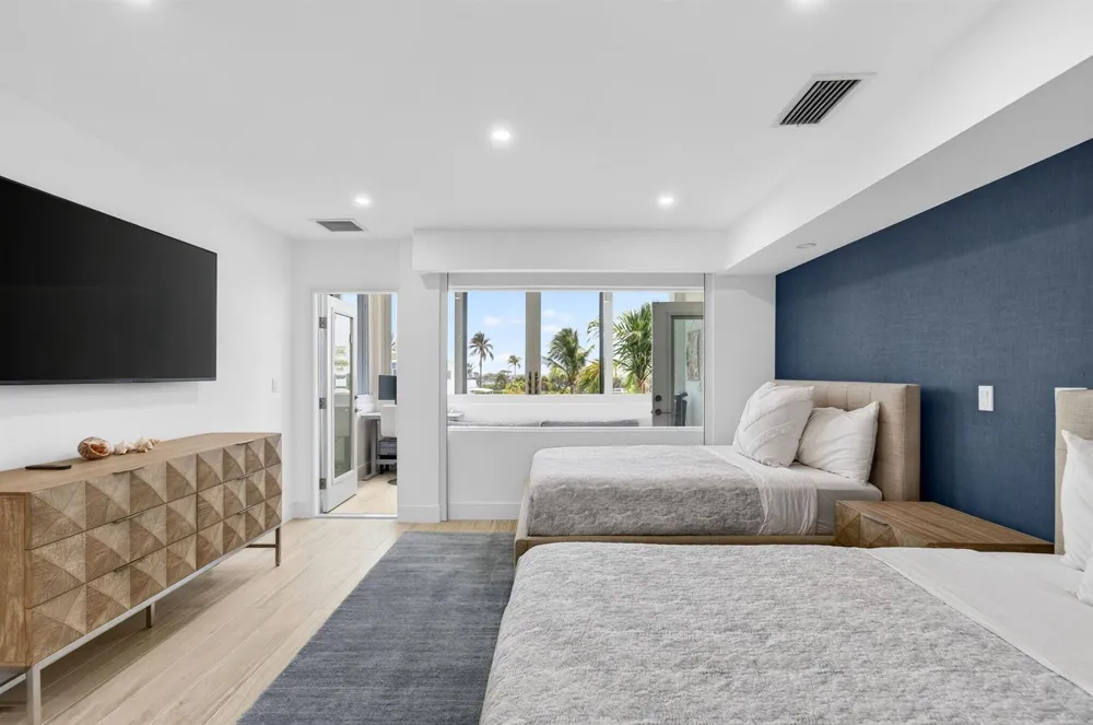 120 OCEAN BOULEVARD #203 Delray Beach, FL 33483