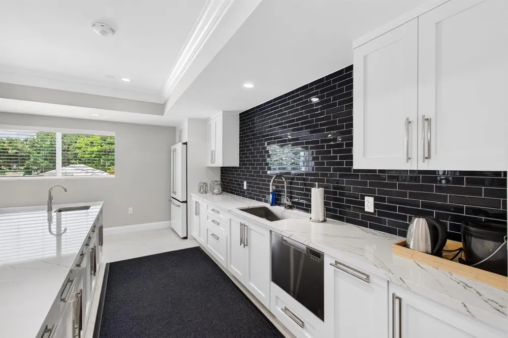 120 OCEAN BOULEVARD #203 Delray Beach, FL 33483