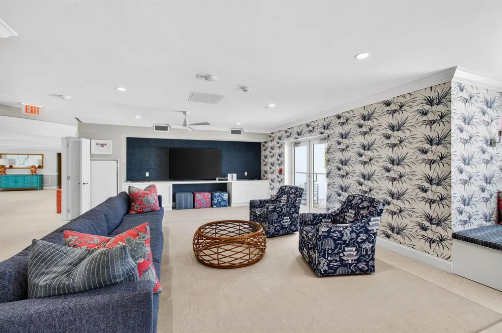 120 OCEAN BOULEVARD #203 Delray Beach, FL 33483