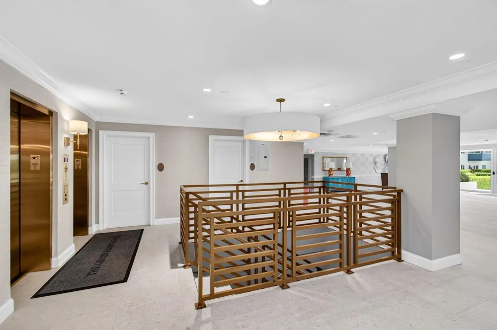 120 OCEAN BOULEVARD #203 Delray Beach, FL 33483
