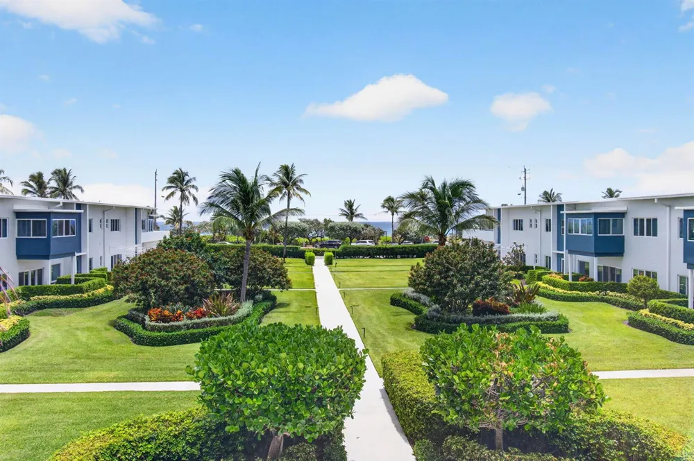 120 OCEAN BOULEVARD #203 Delray Beach, FL 33483