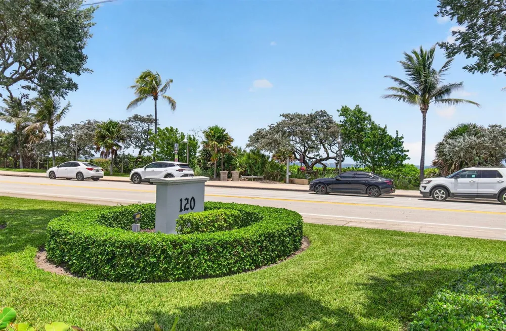 120 OCEAN BOULEVARD #203 Delray Beach, FL 33483