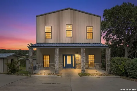 1016 Blue Bill Cove