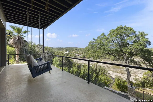 1016 Blue Bill Cove Lakehills, TX 78063
