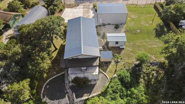 1016 Blue Bill Cove Lakehills, TX 78063