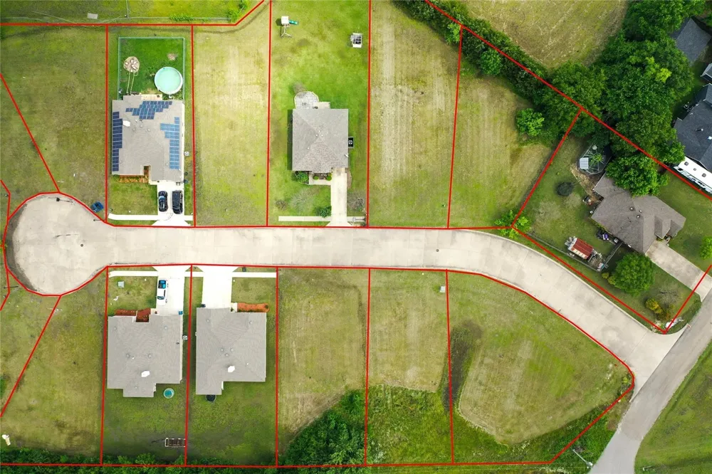 Kelcey Court Trenton, TX 75490