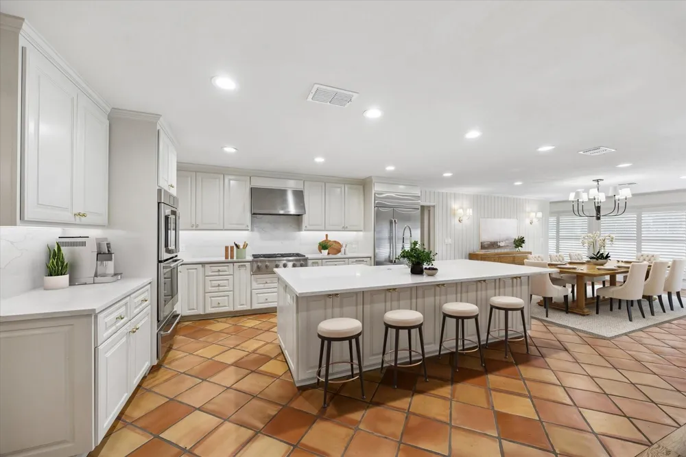 211 Rolling Hill Drive La Grange, TX 78945