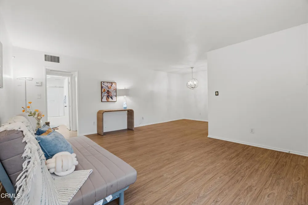 1015 Michillinda Avenue #304 Pasadena, CA 91107