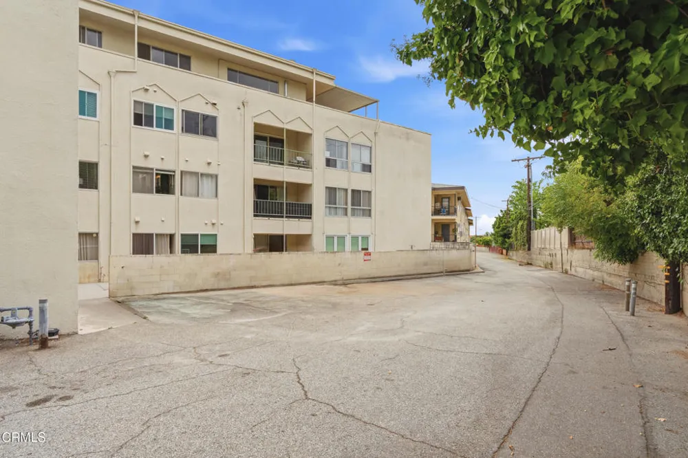 1015 Michillinda Avenue #304 Pasadena, CA 91107