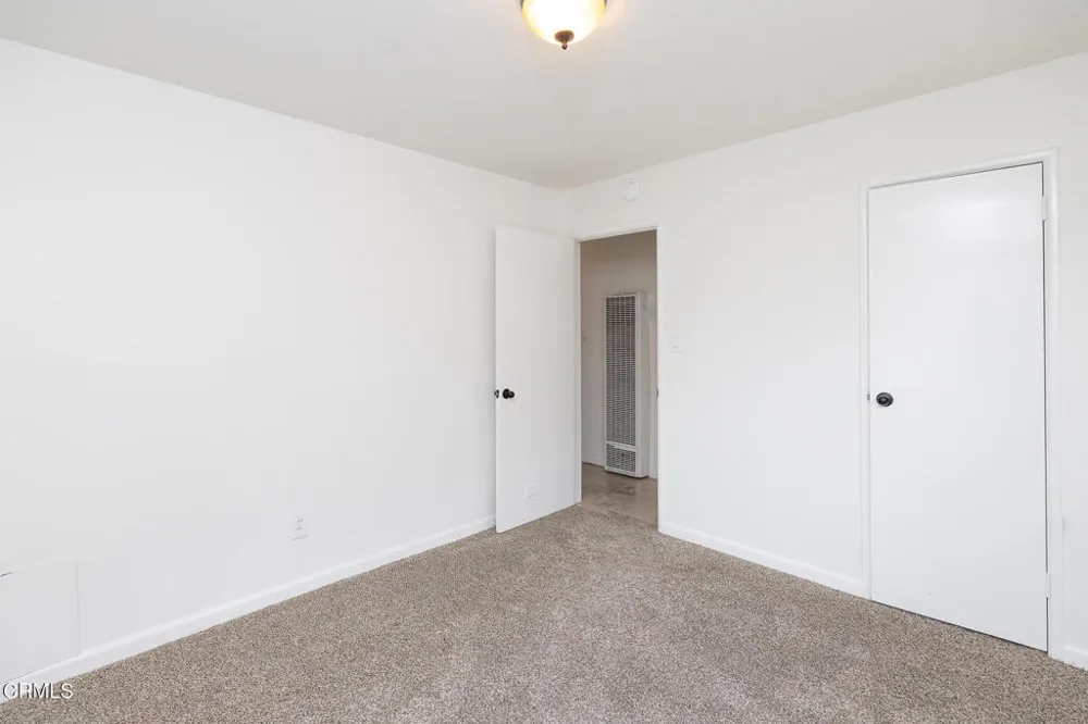 136 Oxnard Avenue Oxnard, CA 93035