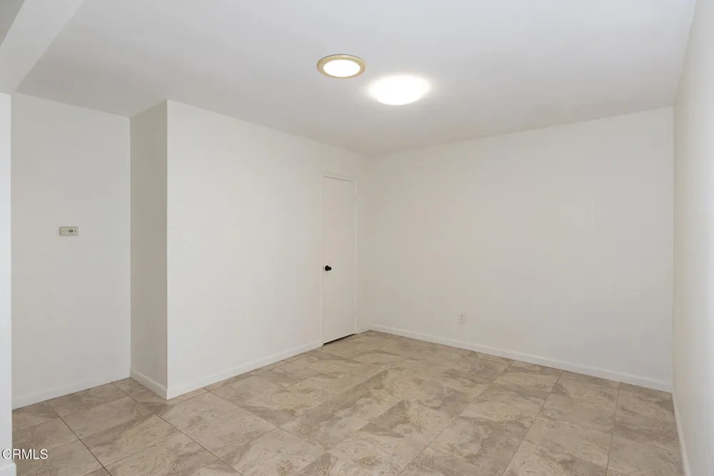 136 Oxnard Avenue Oxnard, CA 93035