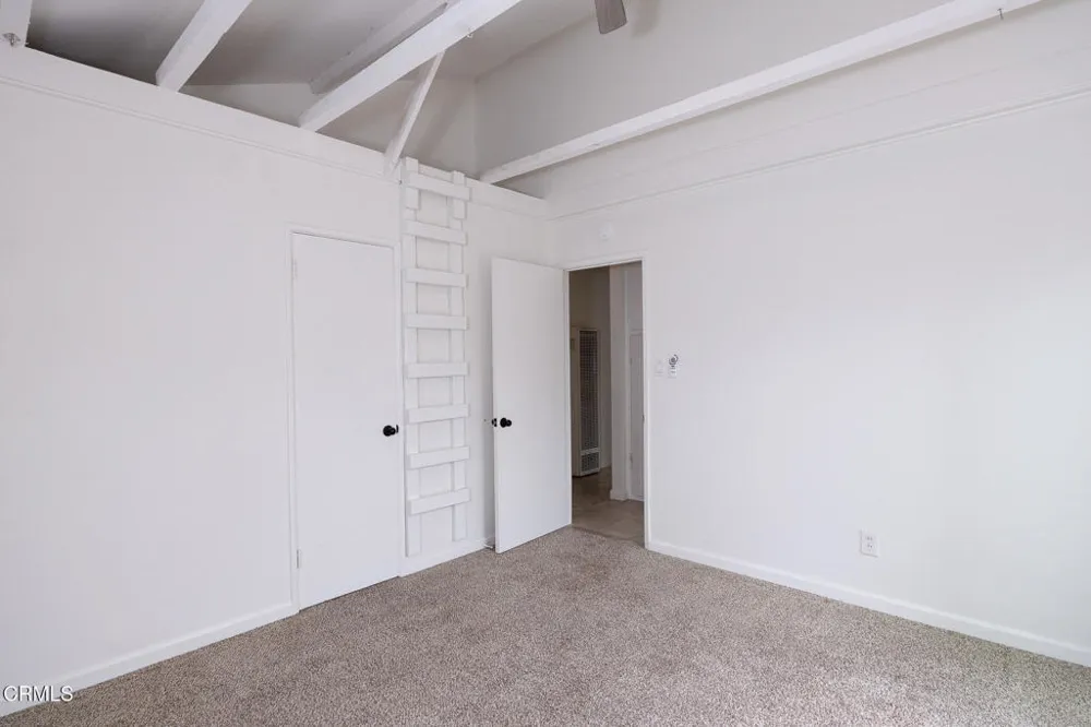 136 Oxnard Avenue Oxnard, CA 93035