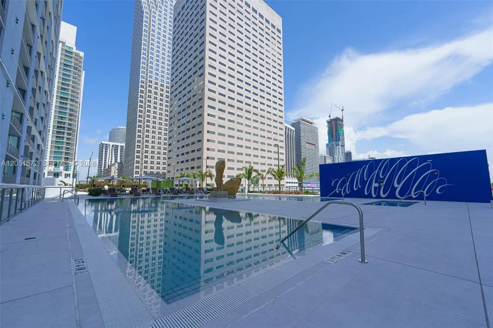 335 S Biscayne Blvd #1600 Miami, FL 33131