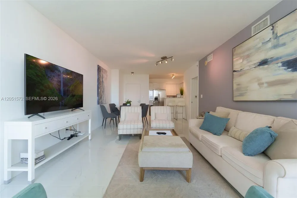 335 S Biscayne Blvd #1600 Miami, FL 33131
