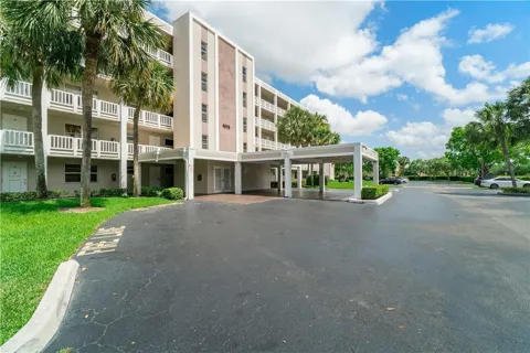 1075 RIVERSIDE DRIVE #508