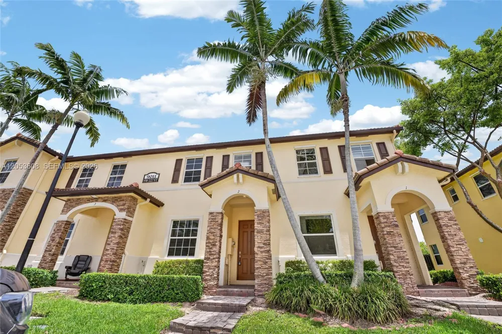 9011 SW 227th St #2 Cutler Bay, FL 33190