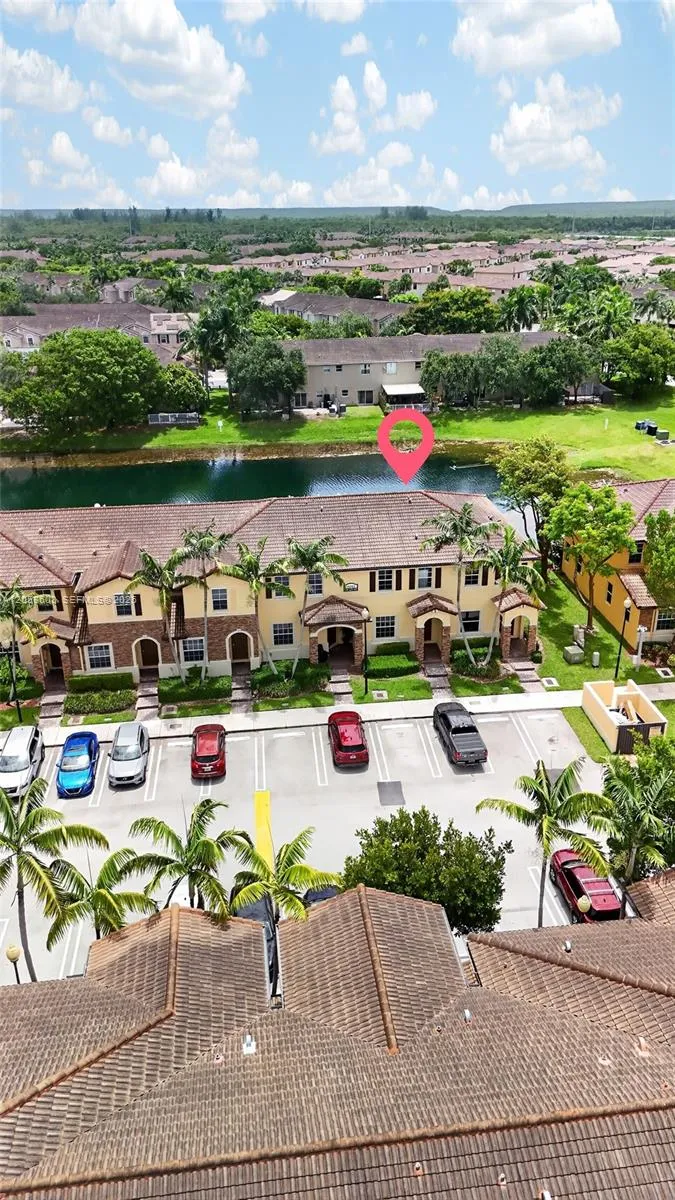 9011 SW 227th St #2 Cutler Bay, FL 33190