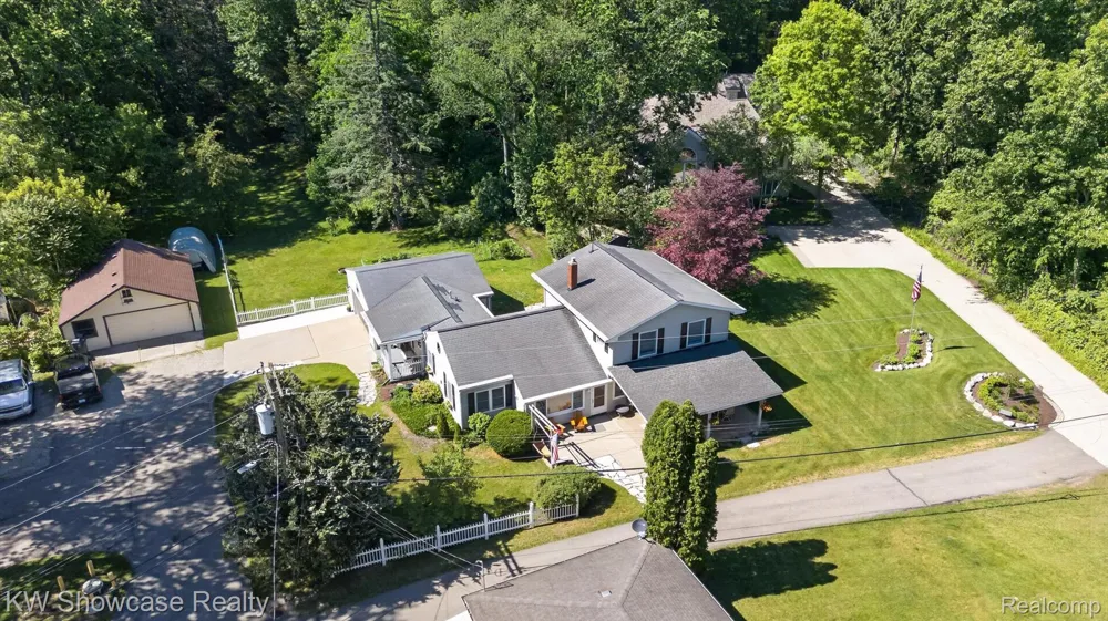 612 Sunrise Park Genoa Township, MI 48843