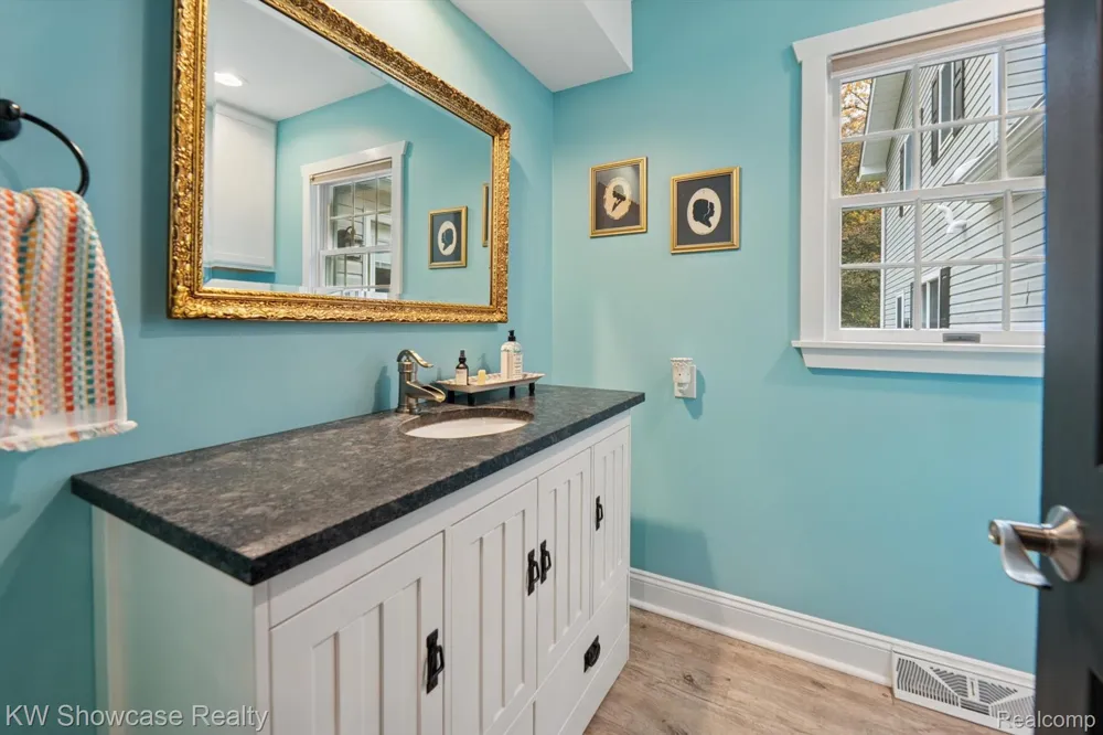612 Sunrise Park Genoa Township, MI 48843