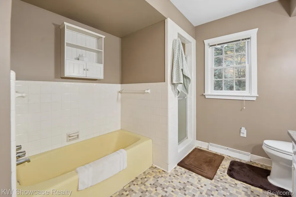 612 Sunrise Park Genoa Township, MI 48843