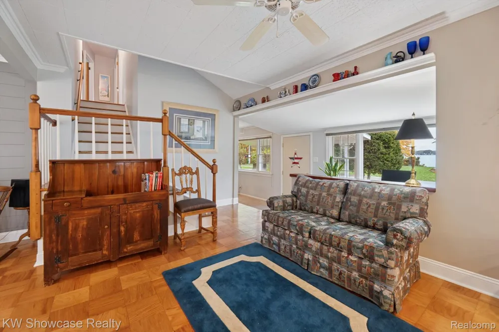 612 Sunrise Park Genoa Township, MI 48843