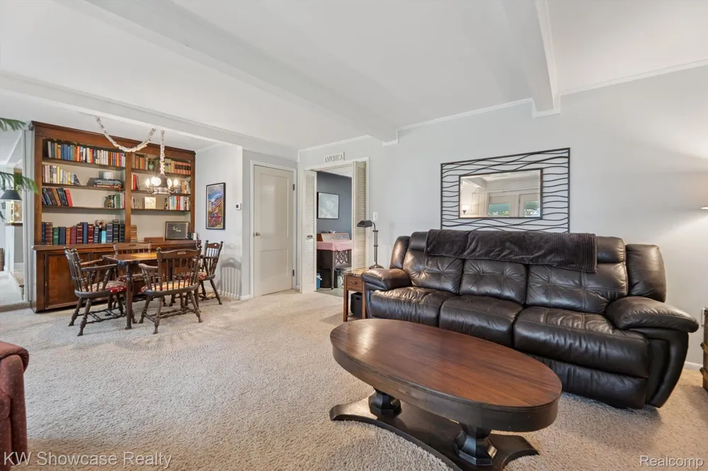 612 Sunrise Park Genoa Township, MI 48843
