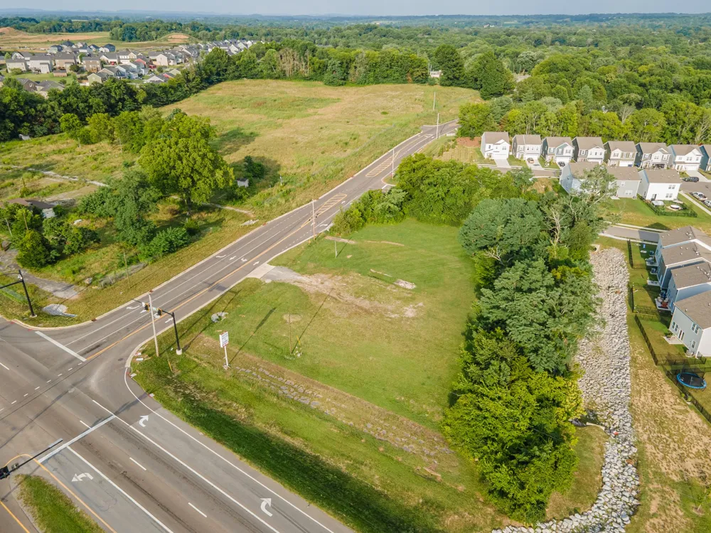 2408 Nashville Hwy Columbia, TN 38401