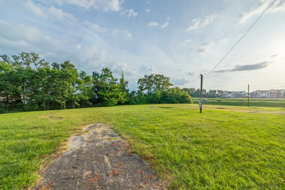 2408 Nashville Hwy Columbia, TN 38401