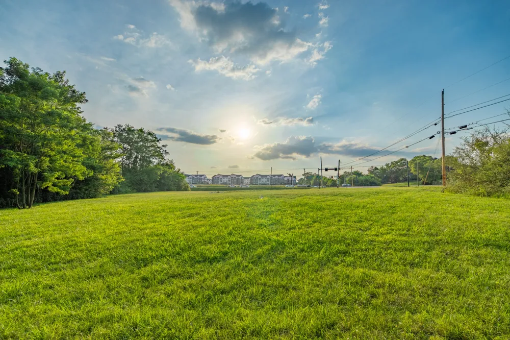 2408 Nashville Hwy Columbia, TN 38401
