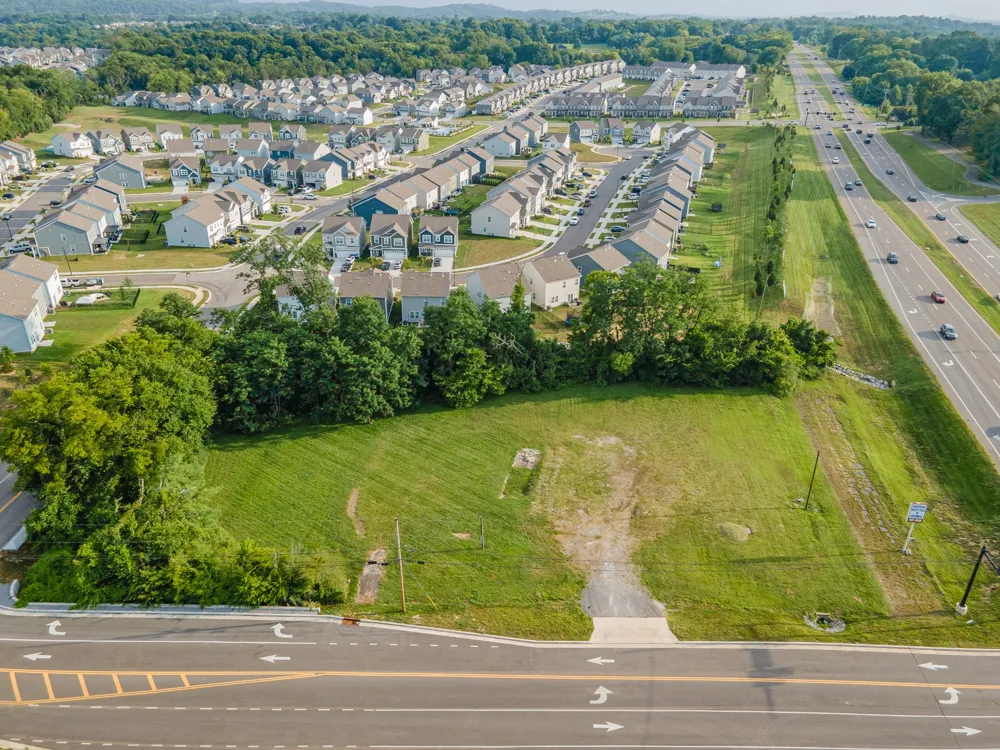 2408 Nashville Hwy Columbia, TN 38401