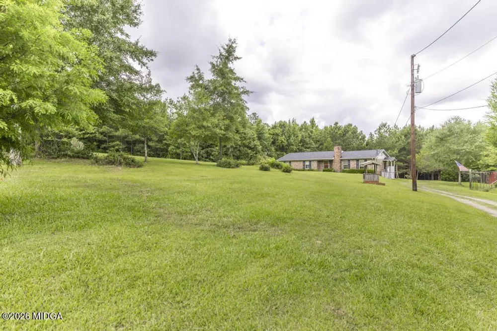 2567 Sofkee Circle Lizella, GA 31052