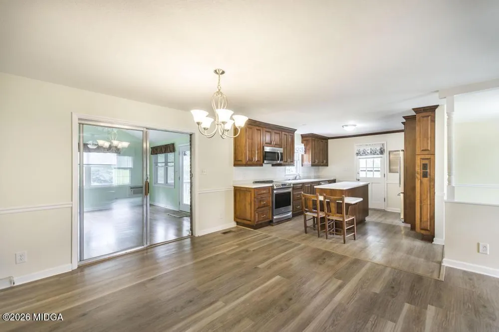 2567 Sofkee Circle Lizella, GA 31052