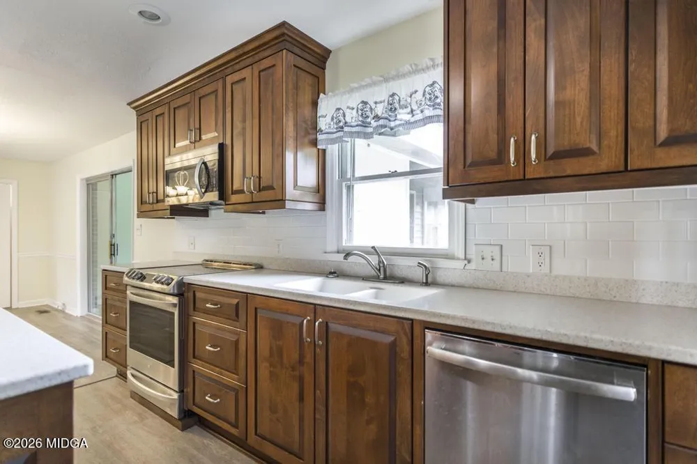 2567 Sofkee Circle Lizella, GA 31052