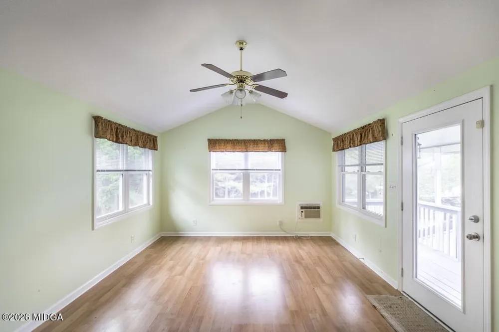 2567 Sofkee Circle Lizella, GA 31052