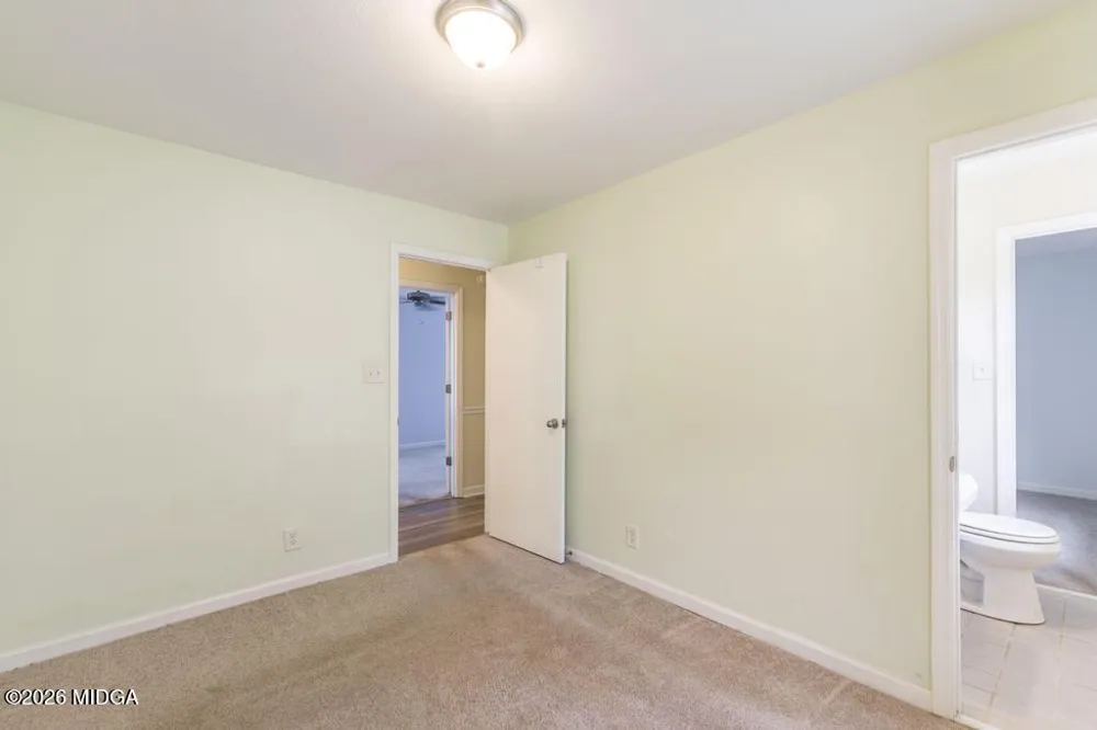 2567 Sofkee Circle Lizella, GA 31052