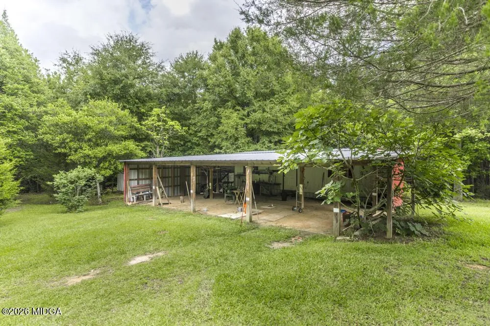 2567 Sofkee Circle Lizella, GA 31052