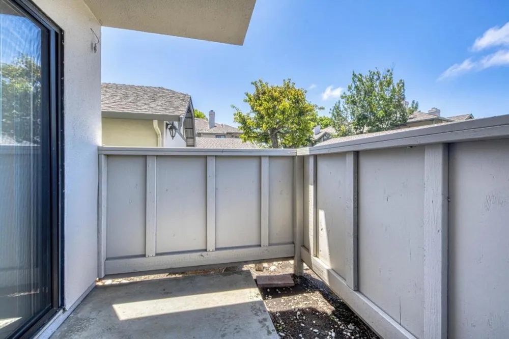 1056 Padre Drive #5 Salinas, CA 93901