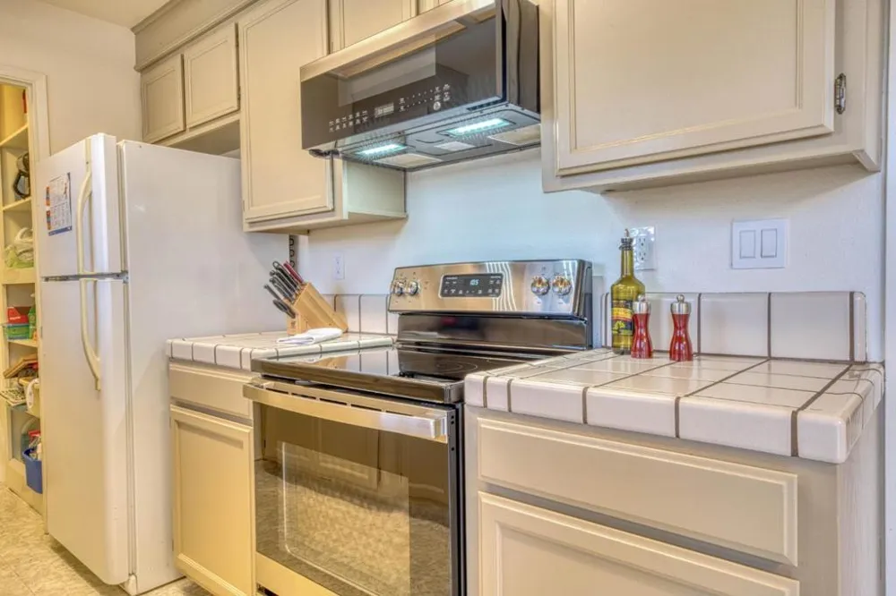 1056 Padre Drive #5 Salinas, CA 93901