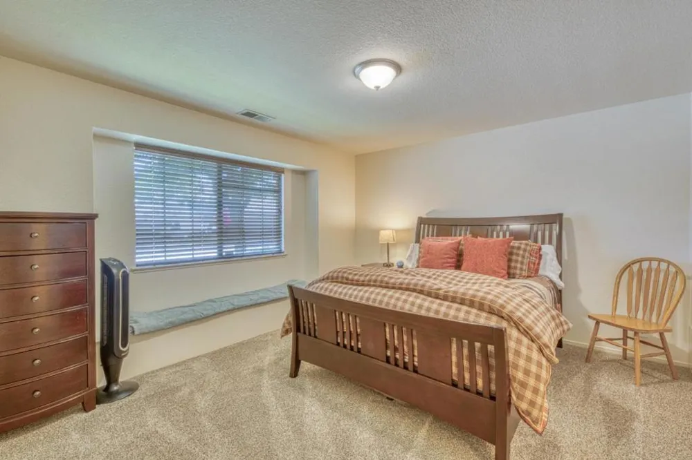 1056 Padre Drive #5 Salinas, CA 93901