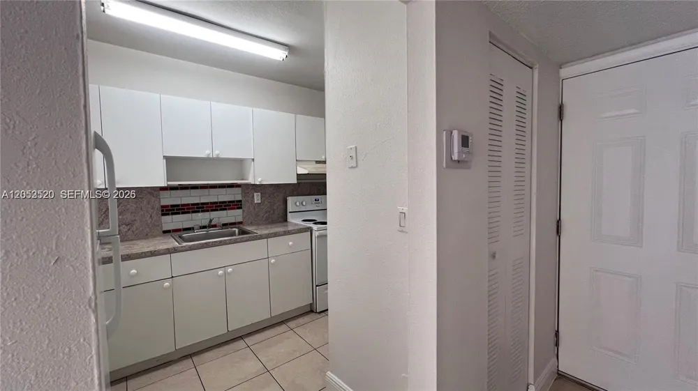 3675 W 11th Ave #310 Hialeah, FL 33012