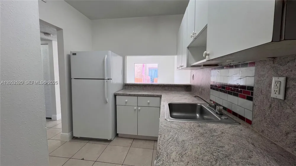 3675 W 11th Ave #310 Hialeah, FL 33012