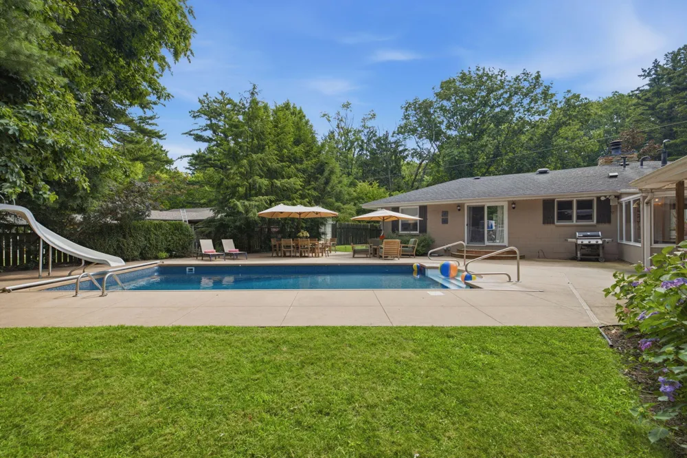 12150 Dunes Road Sawyer, MI 49125