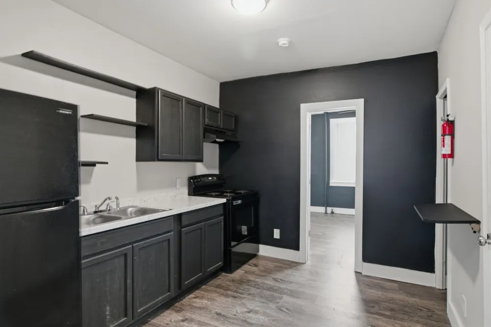 303 S Poplar St Paris, TN 38242